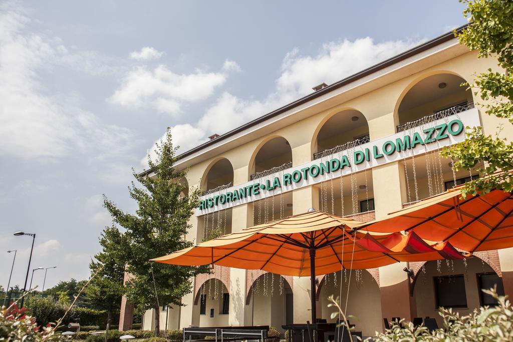 Just Hotel Lomazzo Fiera Esterno foto